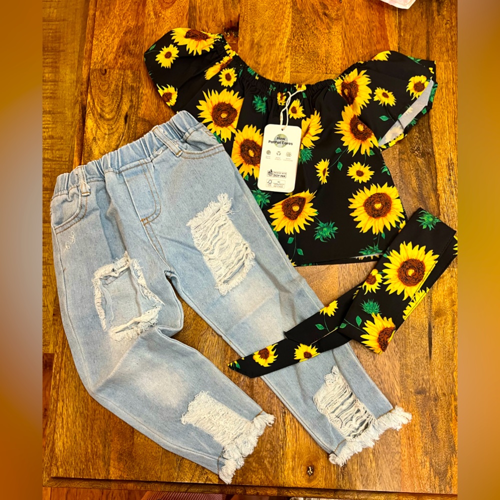 NWT Sunflower Outfit size 18/24 Months.